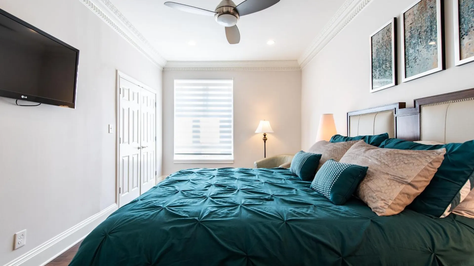 Luxe Louisville Condo~King Br~Near Yum Center United States