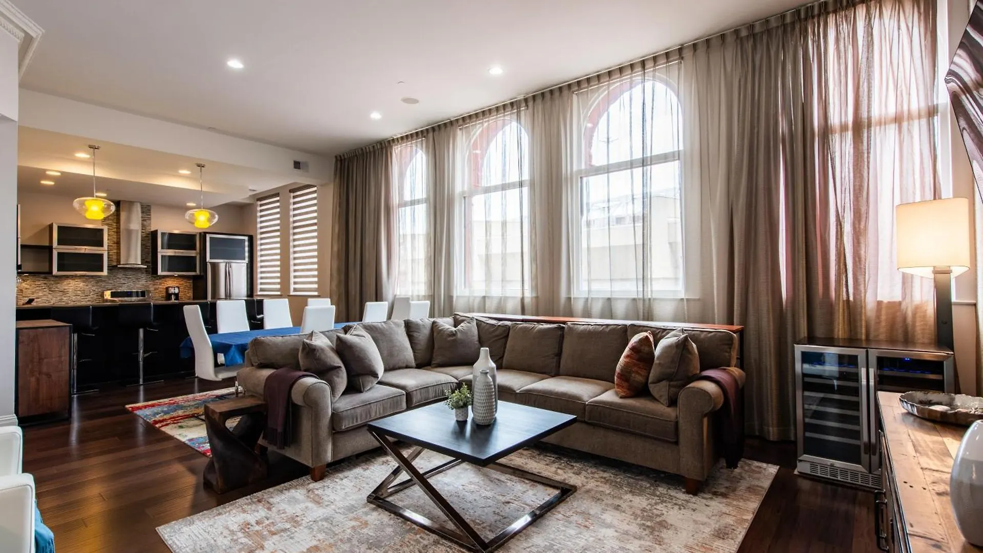Luxe Louisville Condo~King Br~Near Yum Center 0*,  United States